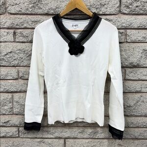 Vintage Elegant Graffiti White and Black Women's Top Sz M